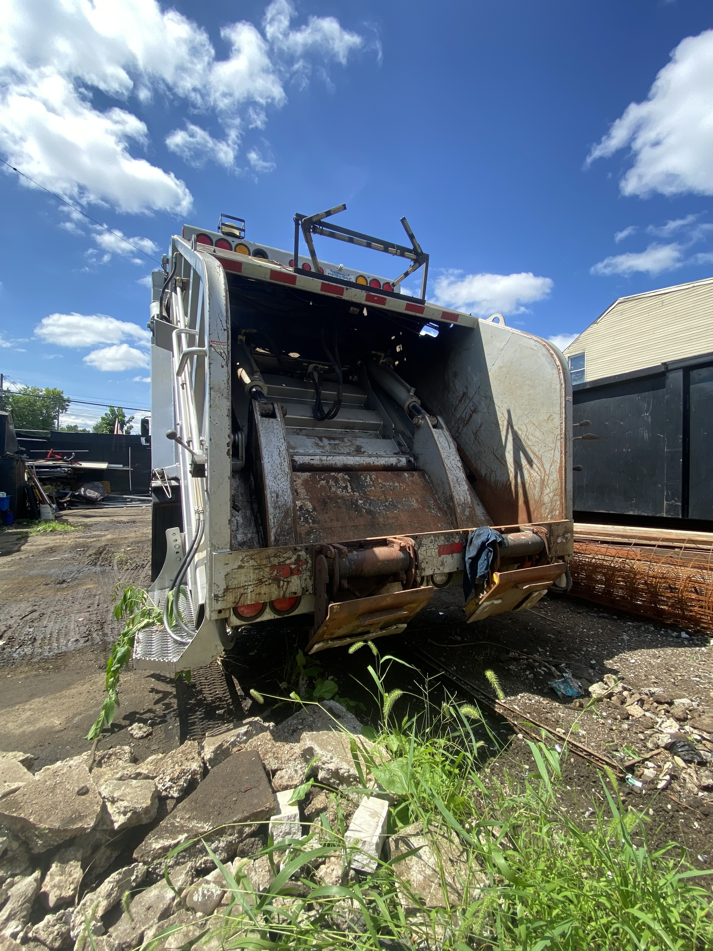 2015 International Loadmaster Rear Loader - image 28