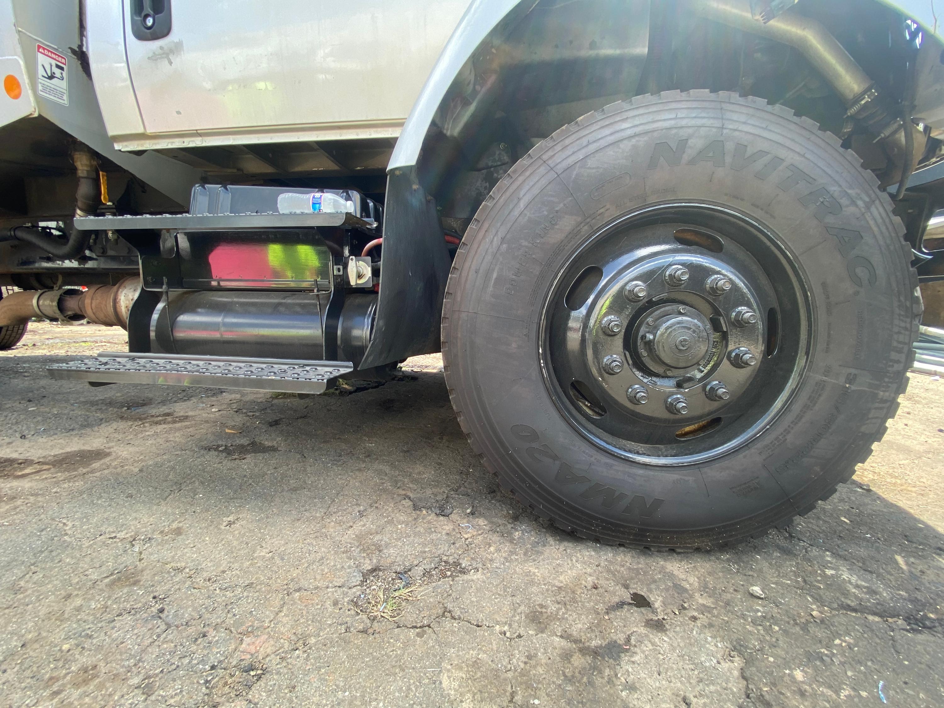 2015 International Loadmaster Rear Loader - image 23