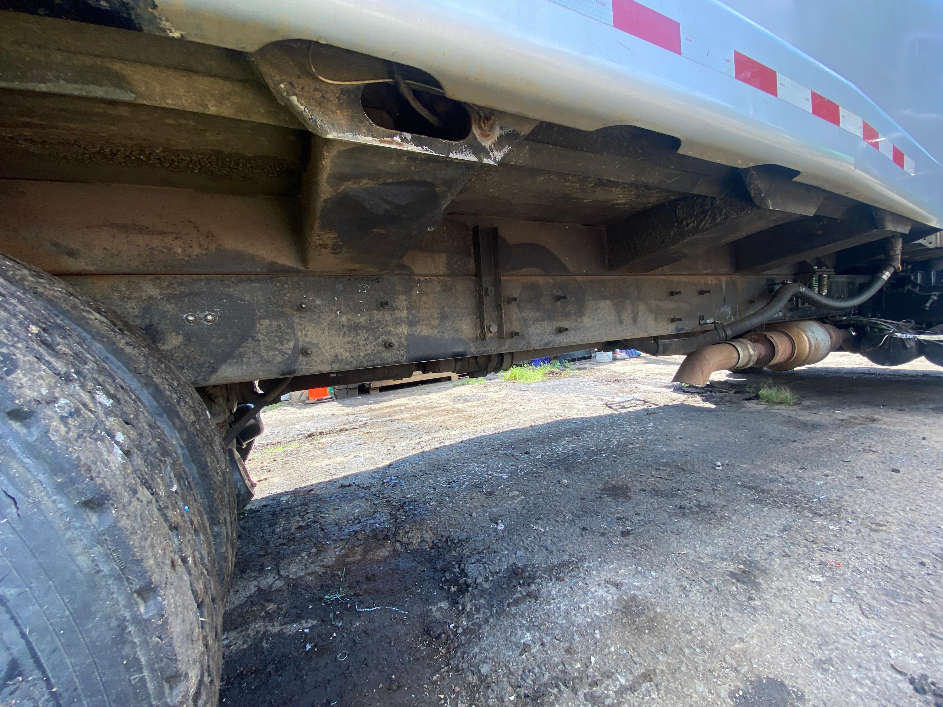 2015 International Loadmaster Rear Loader - image 17