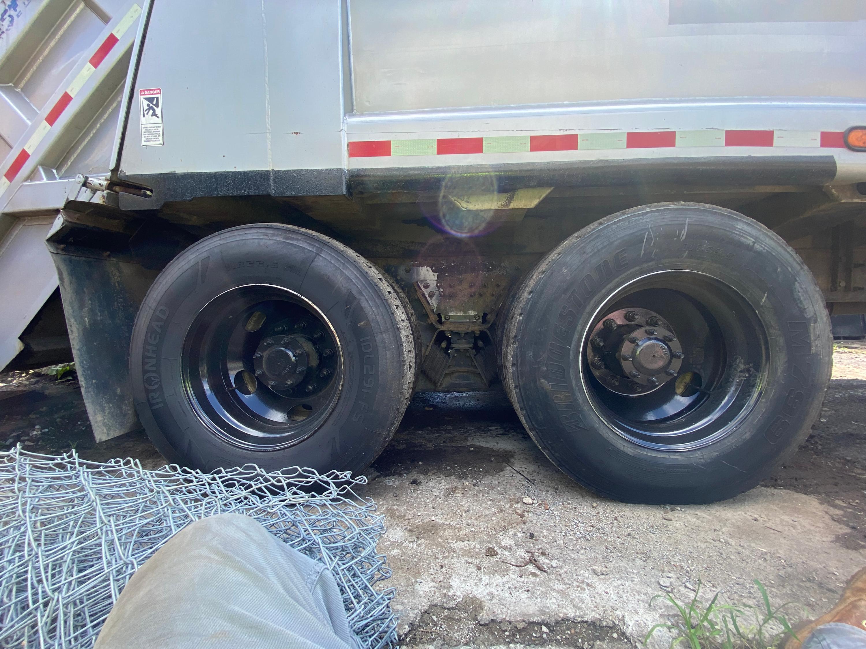 2015 International Loadmaster Rear Loader - image 22