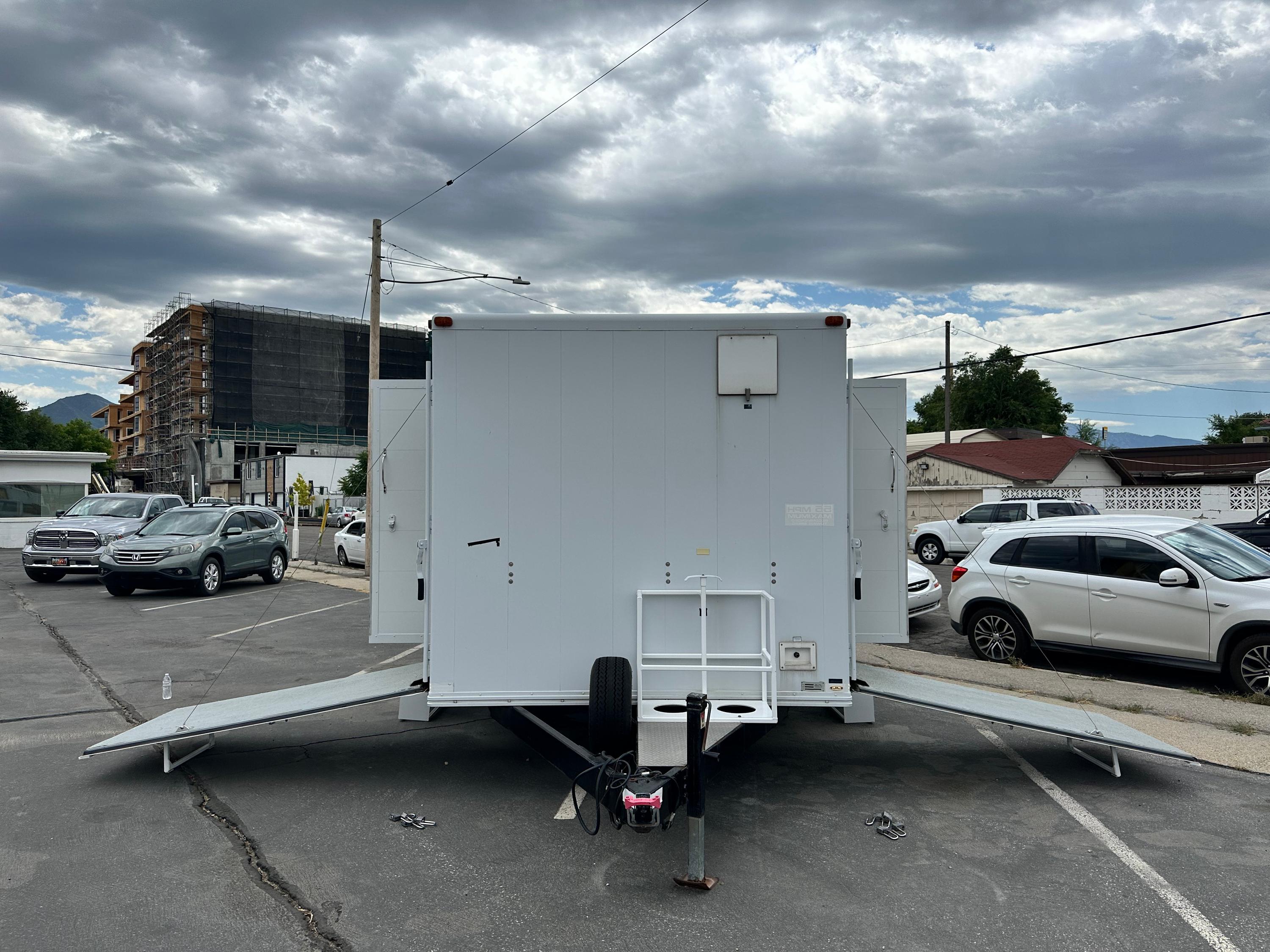 Nor E First Response 12-3L Mobile Decontamination / Safety Shower Trailer - image 1