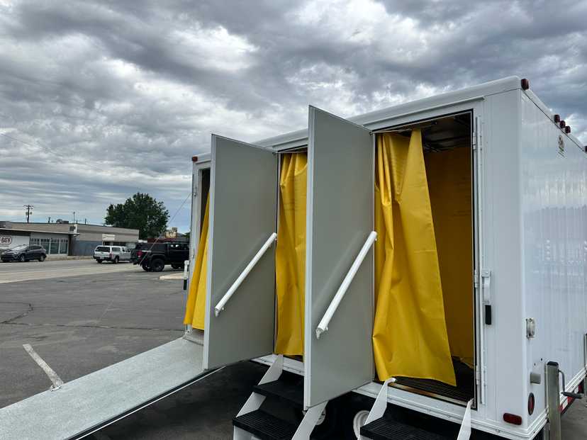 Nor E First Response 12-3L Mobile Decontamination / Safety Shower Trailer — photo 4