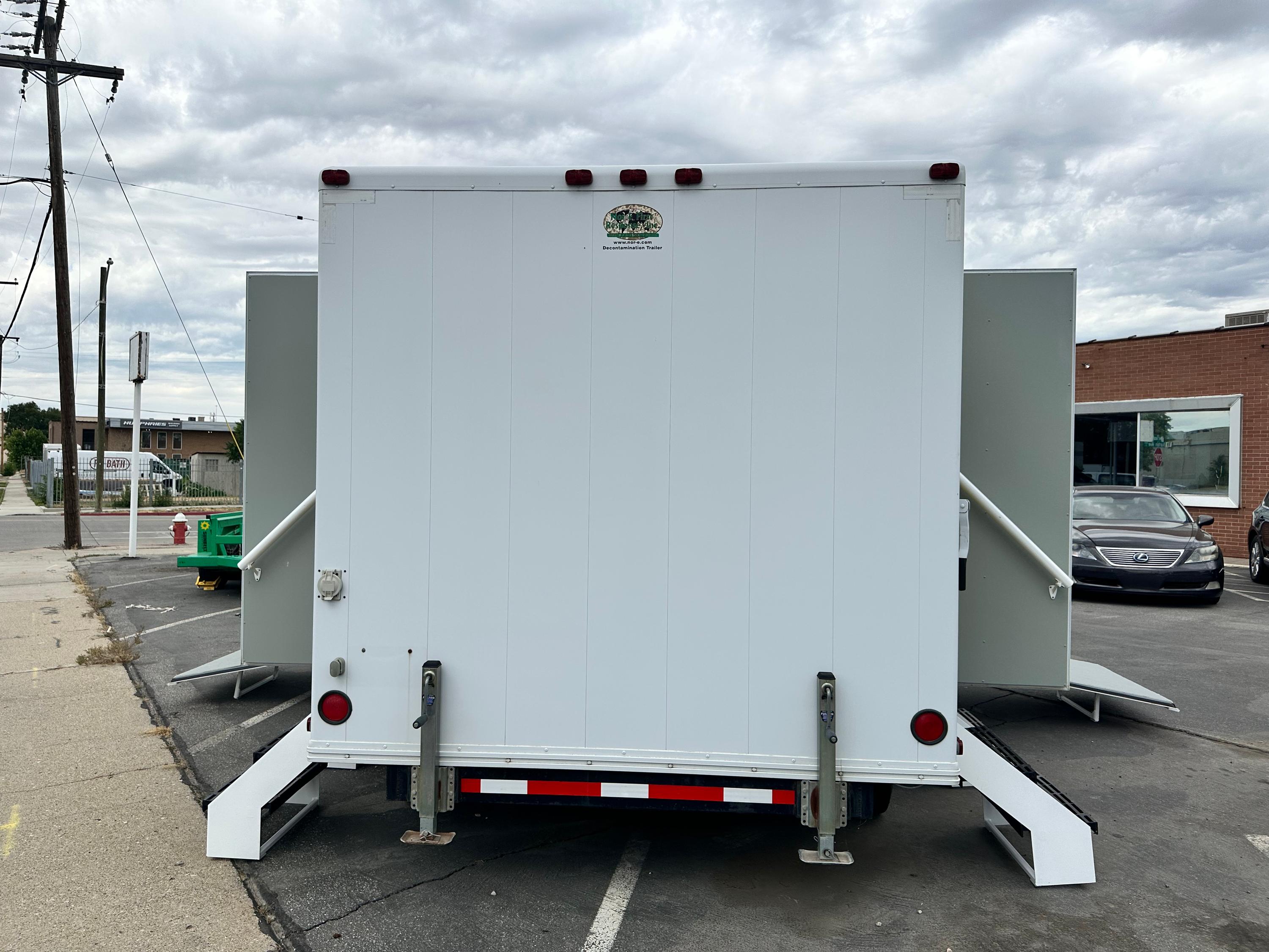 Nor E First Response 12-3L Mobile Decontamination / Safety Shower Trailer - image 6