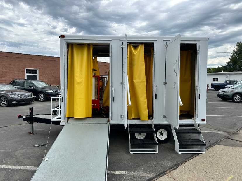 Nor E First Response 12-3L Mobile Decontamination / Safety Shower Trailer — photo 3