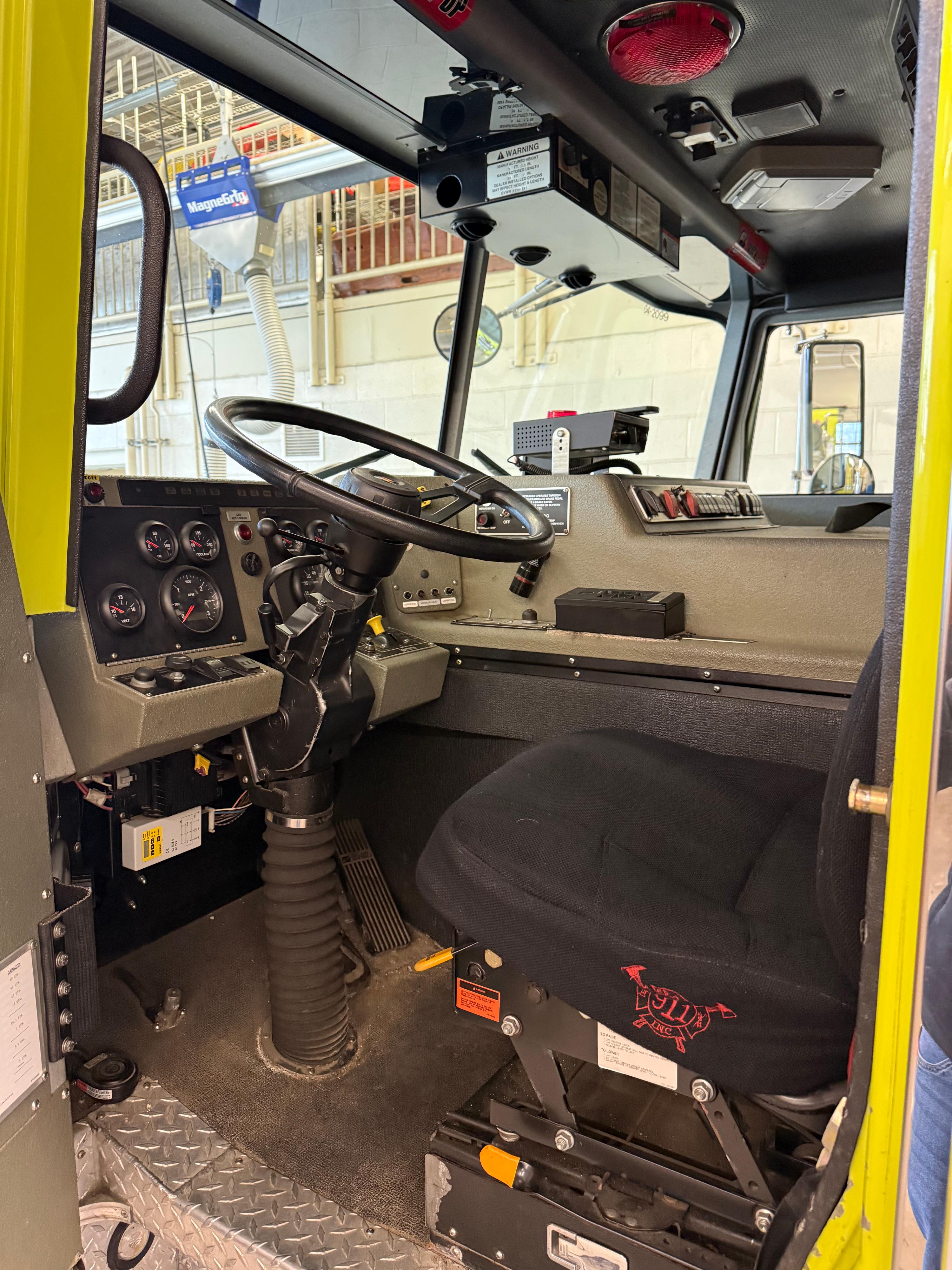 2004 Seagrave Marauder Pumper - image 14