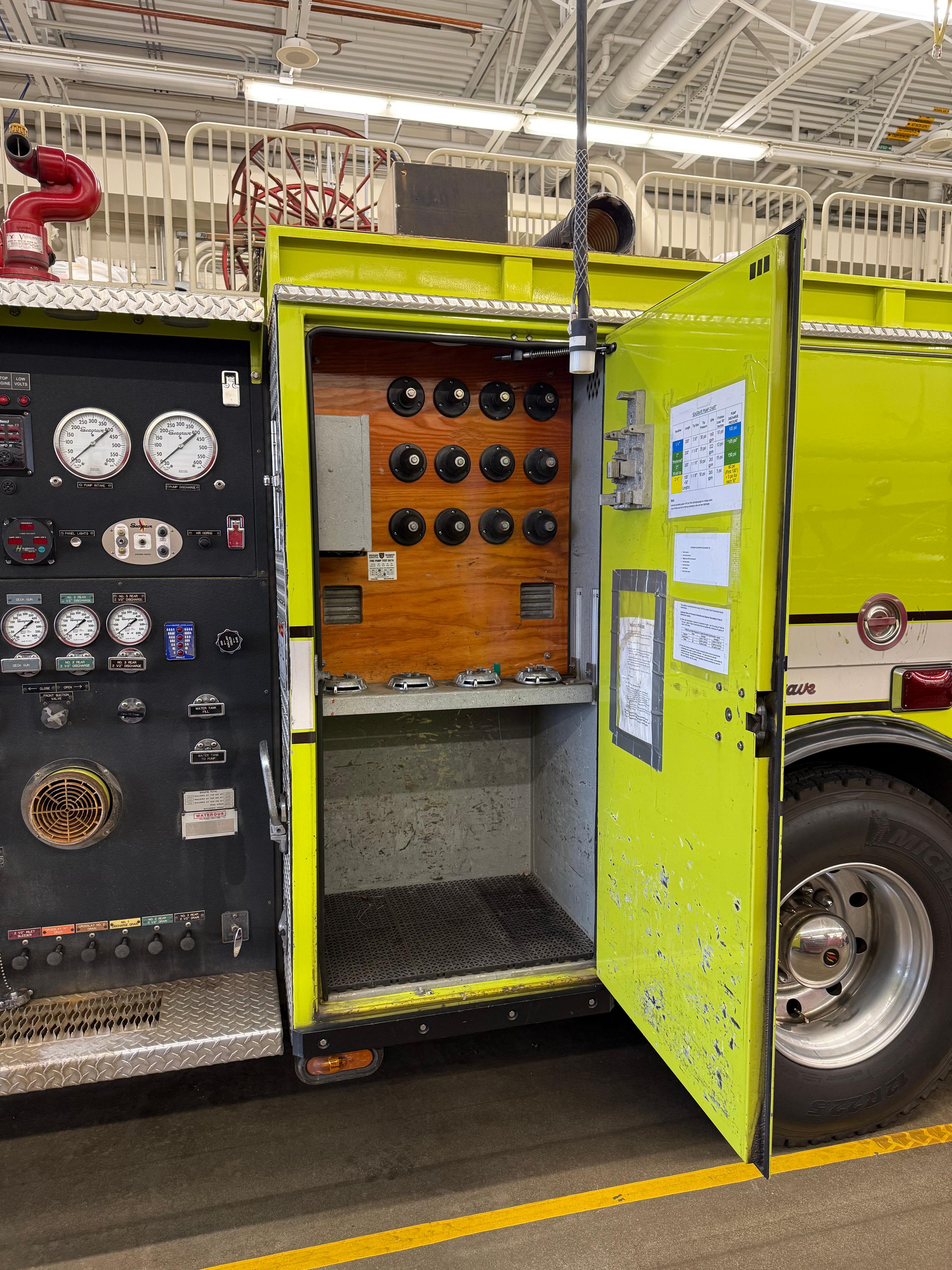 2004 Seagrave Marauder Pumper - image 7