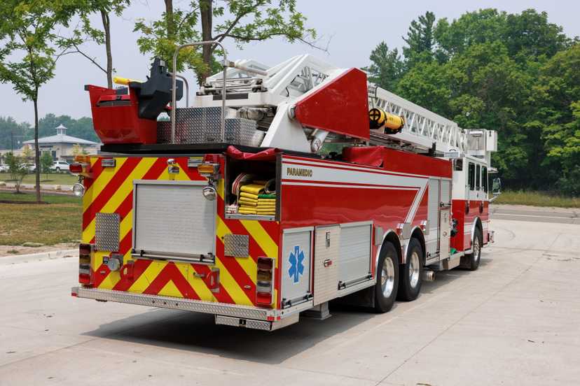 2014 Rosenbauer Cobra 101' Aerial — photo 6