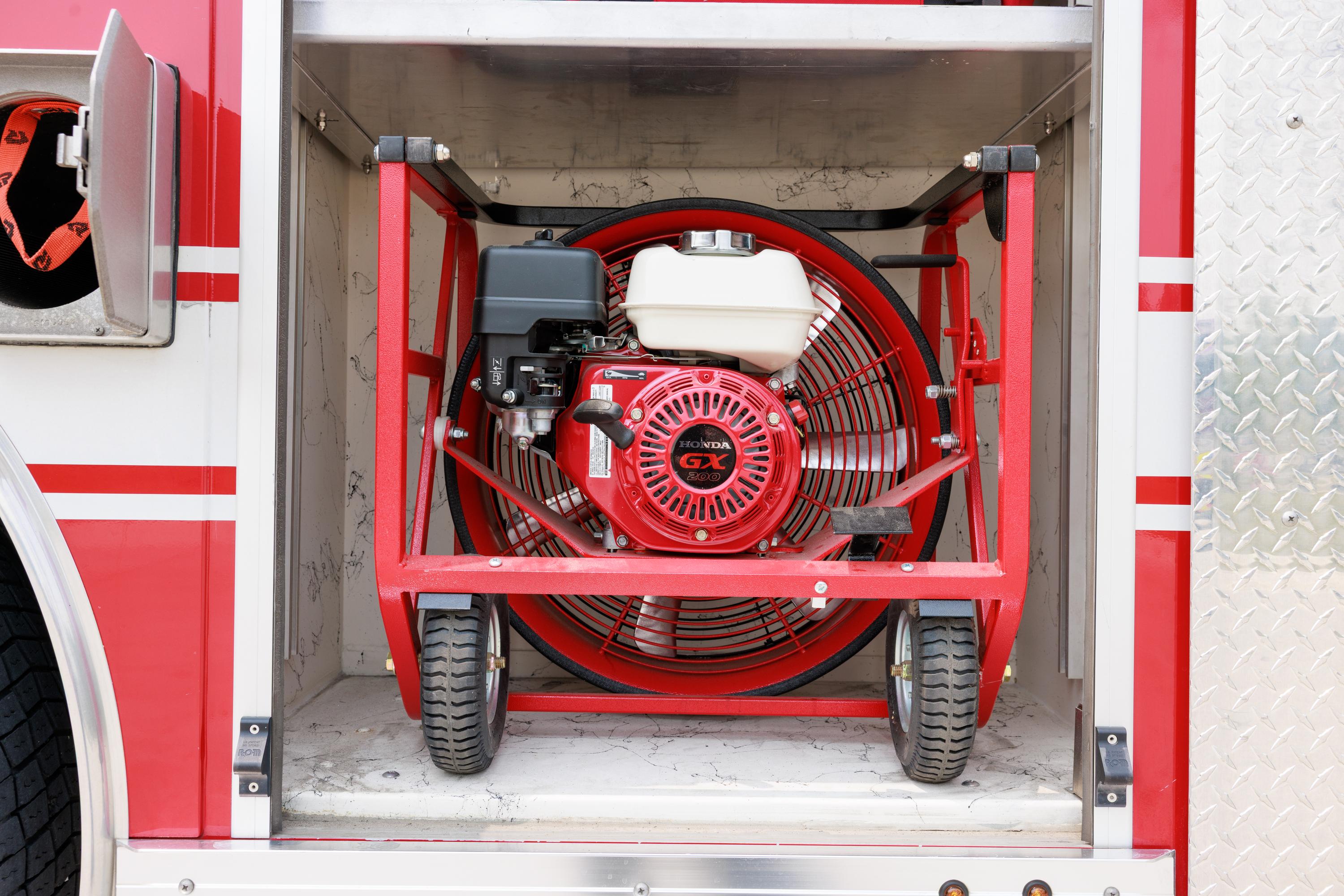 2014 Rosenbauer Cobra 101' Aerial - image 46