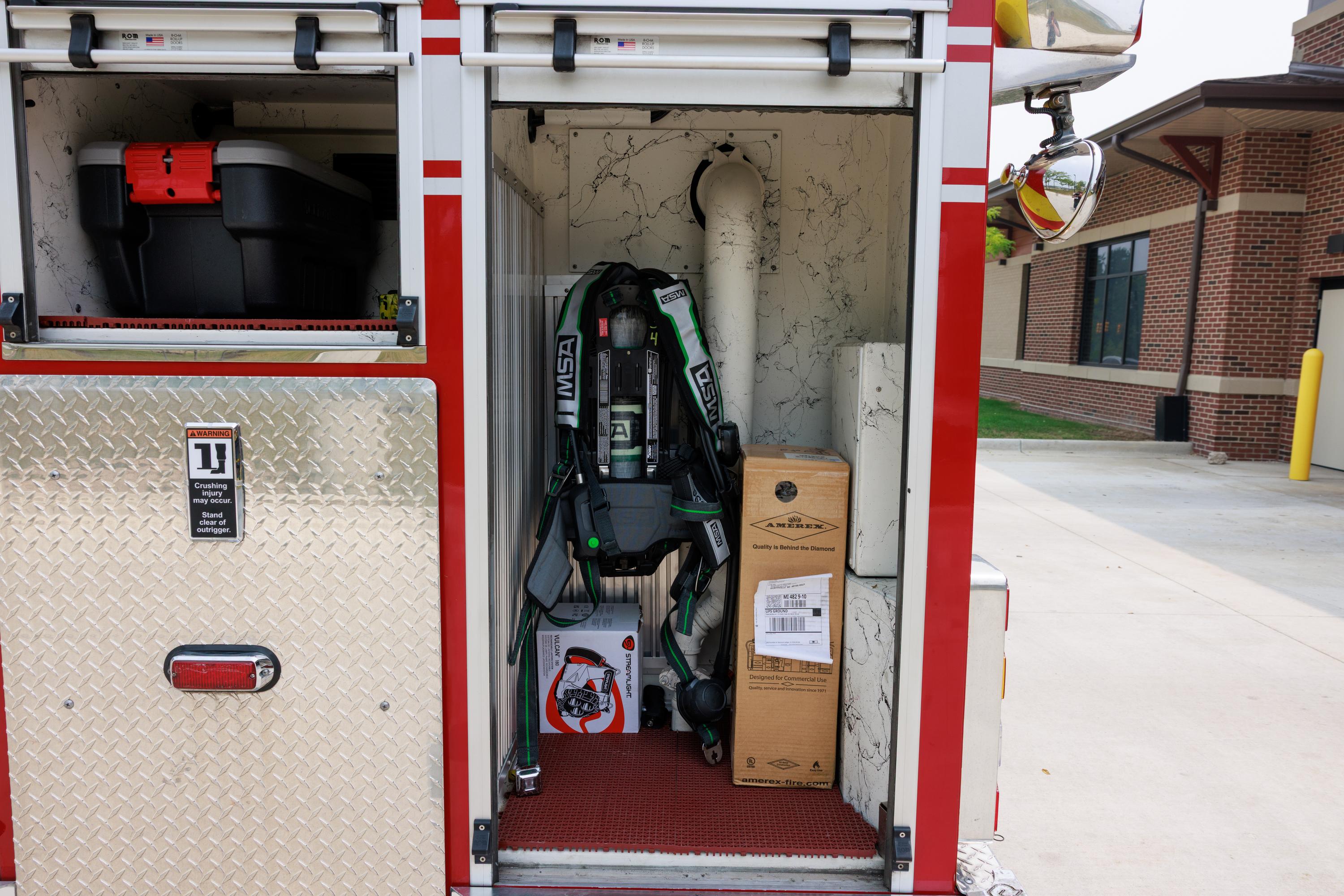 2014 Rosenbauer Cobra 101' Aerial - image 36