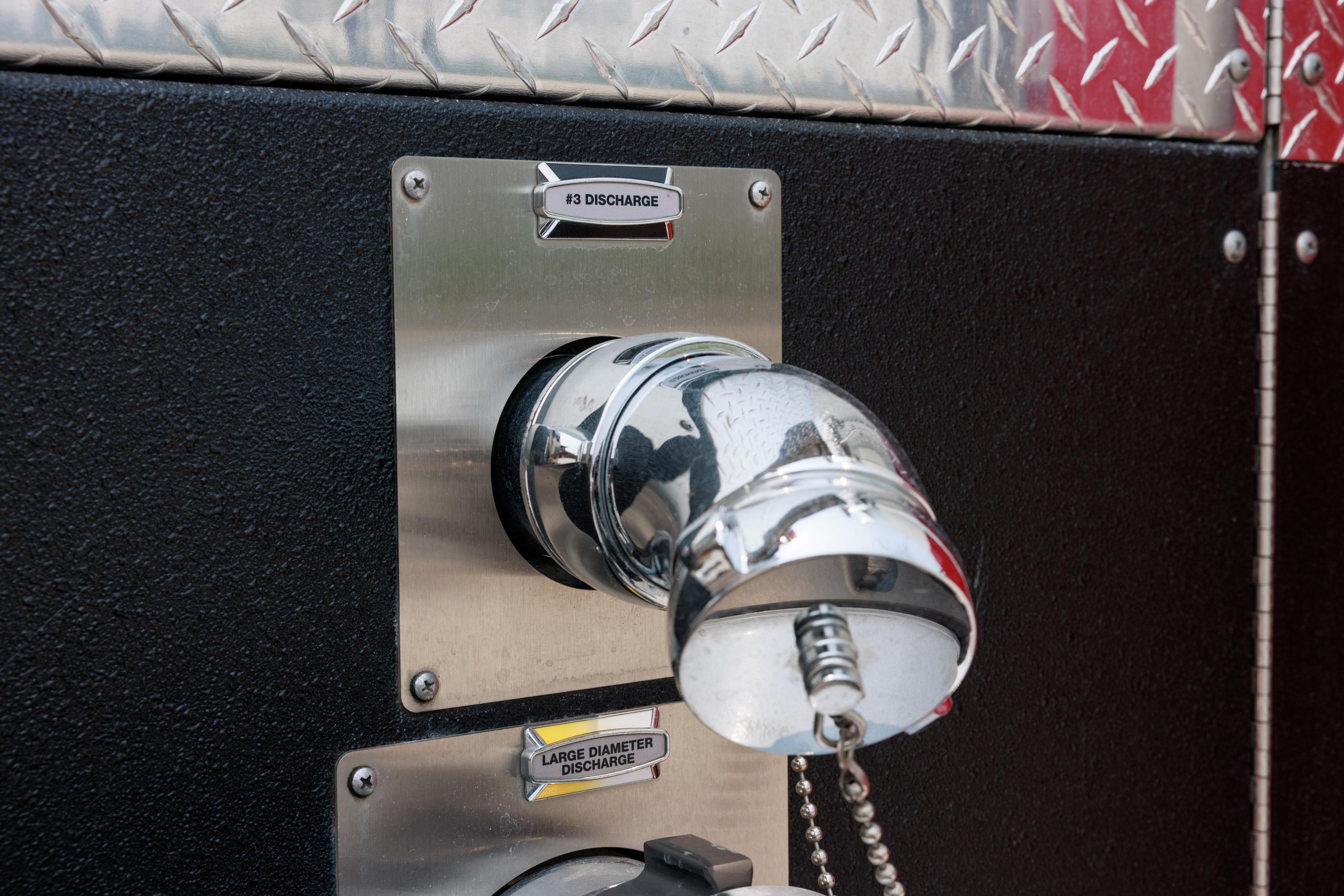2014 Rosenbauer Cobra 101' Aerial - image 51