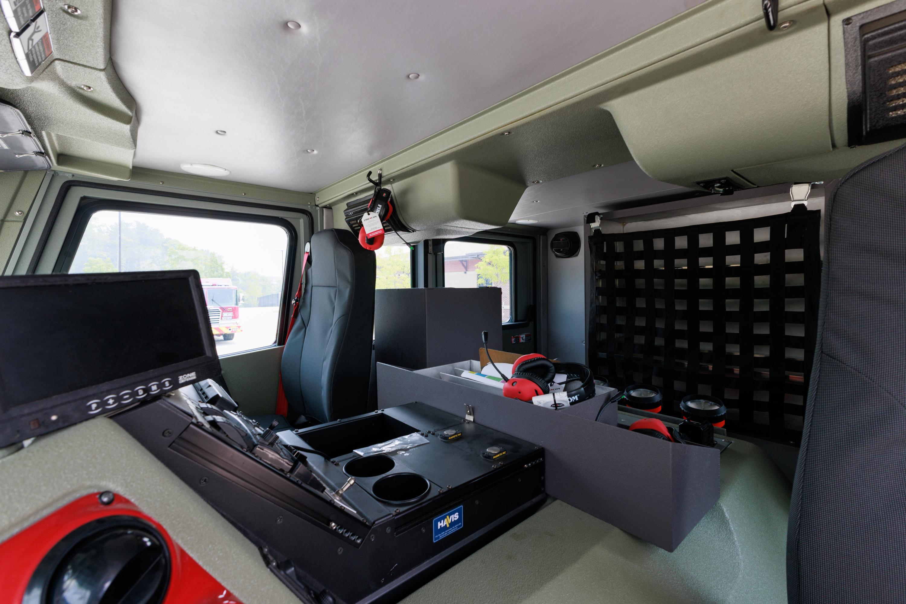 2014 Rosenbauer Cobra 101' Aerial - image 19