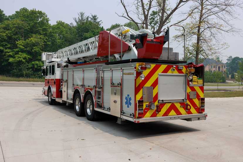 2014 Rosenbauer Cobra 101' Aerial — photo 4