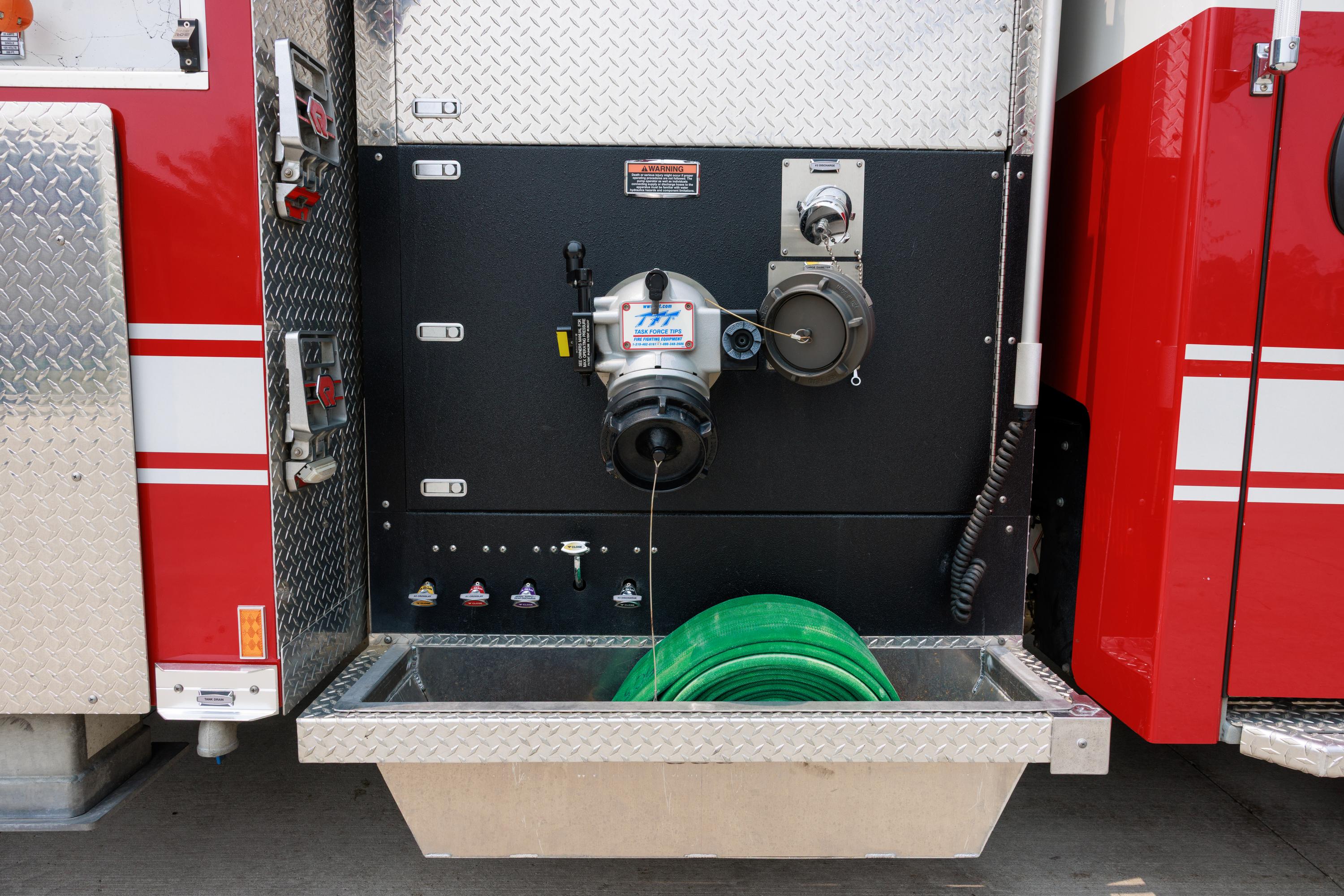 2014 Rosenbauer Cobra 101' Aerial - image 49