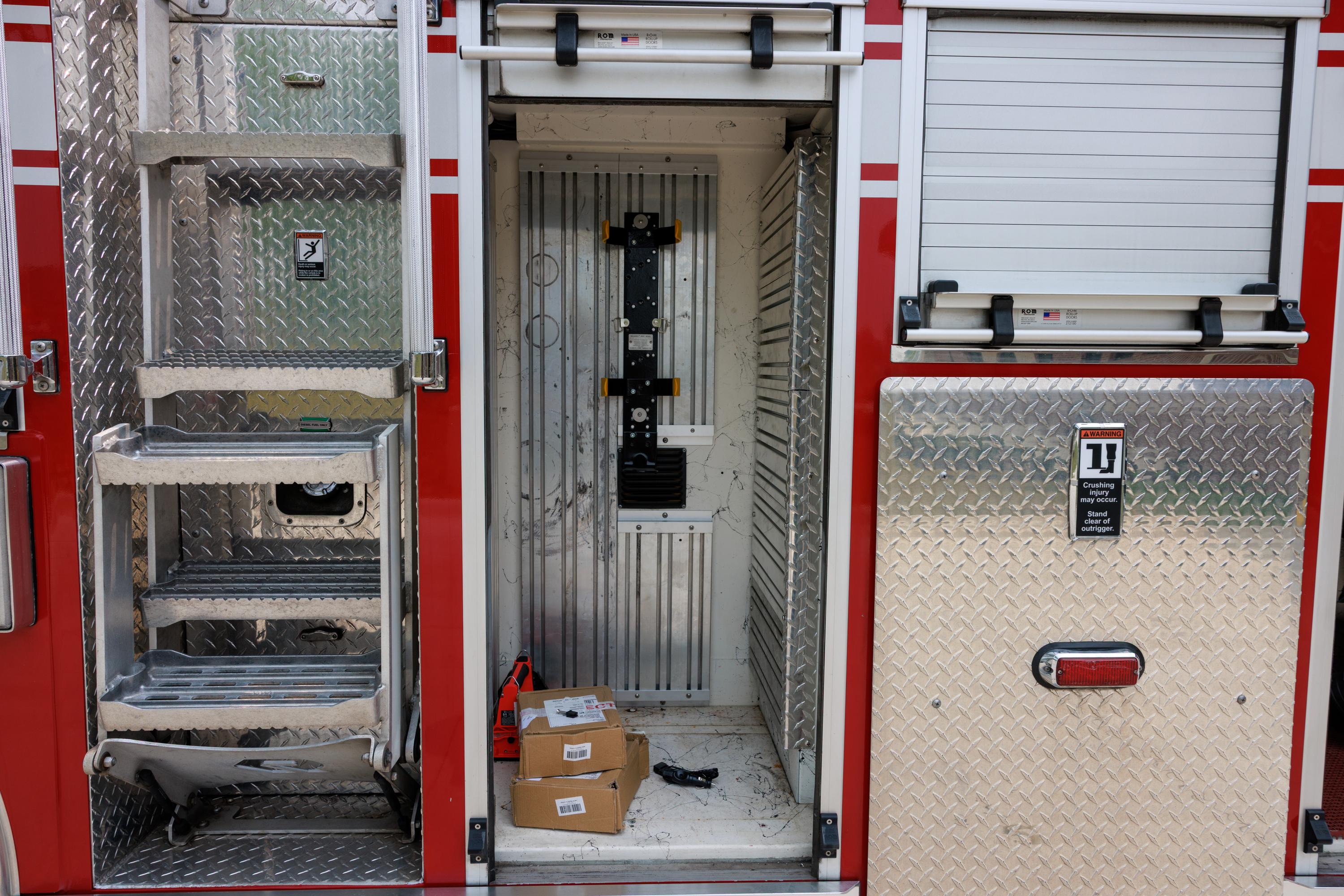 2014 Rosenbauer Cobra 101' Aerial - image 34