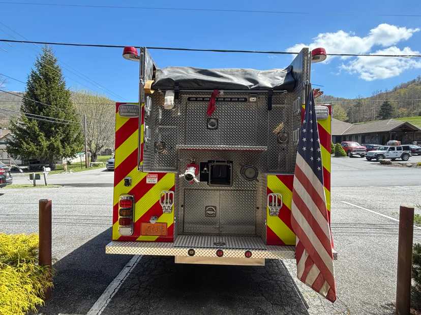 2015 4 Guys Freightliner 4x4 Pumper — photo 3