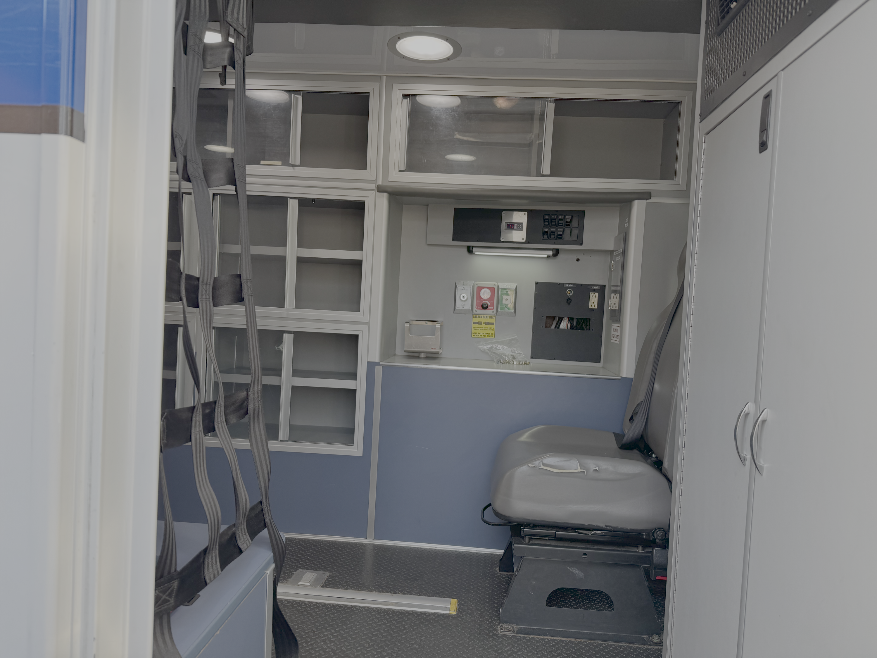 2015 Ford Type III Ambulance - image 8