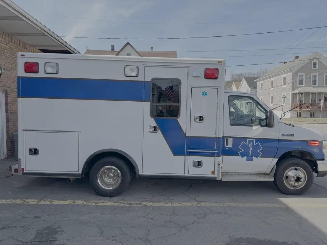 2015 Ford Type III Ambulance - image 1