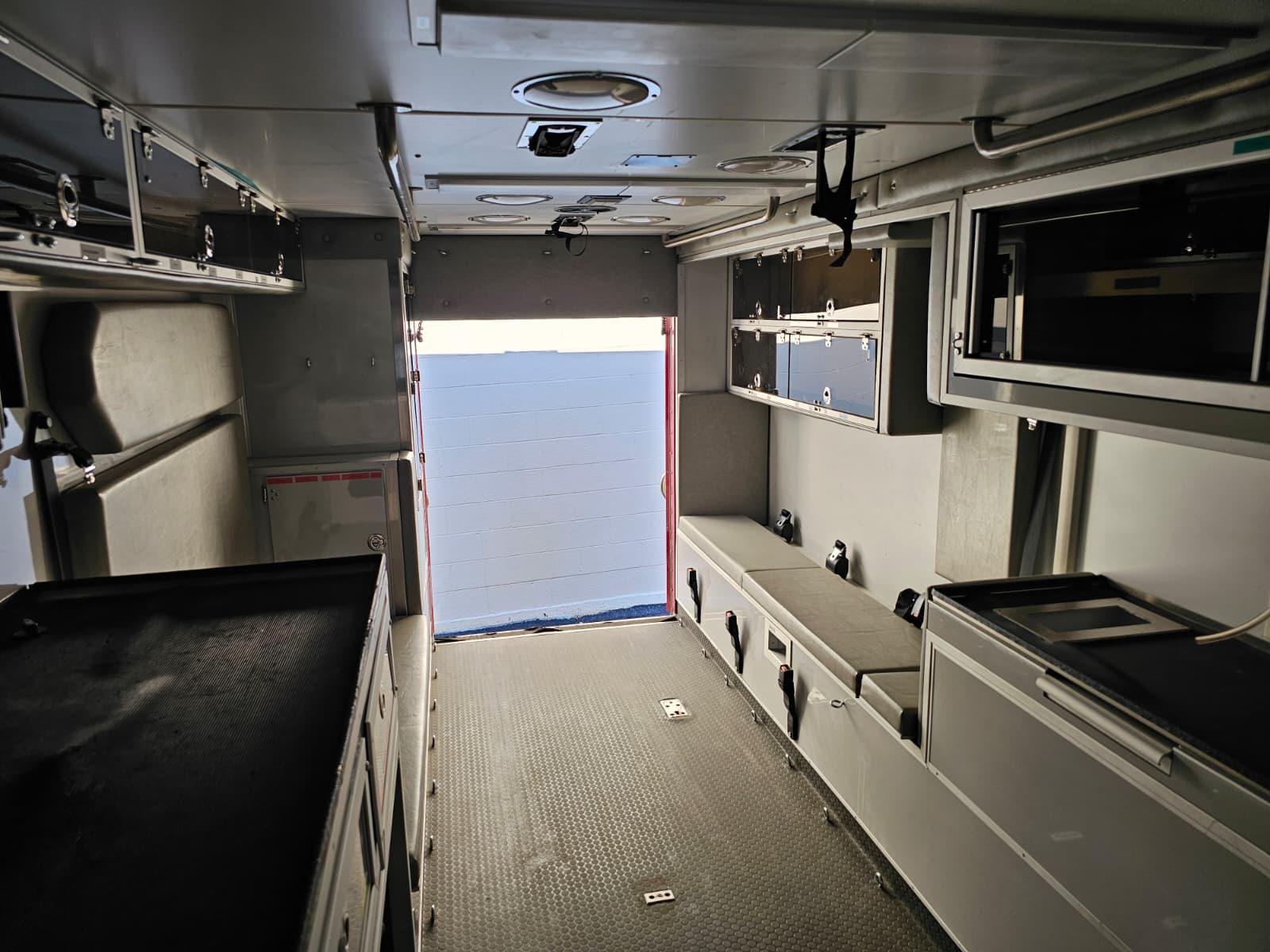 2016 Horton International Type I Ambulance - image 15