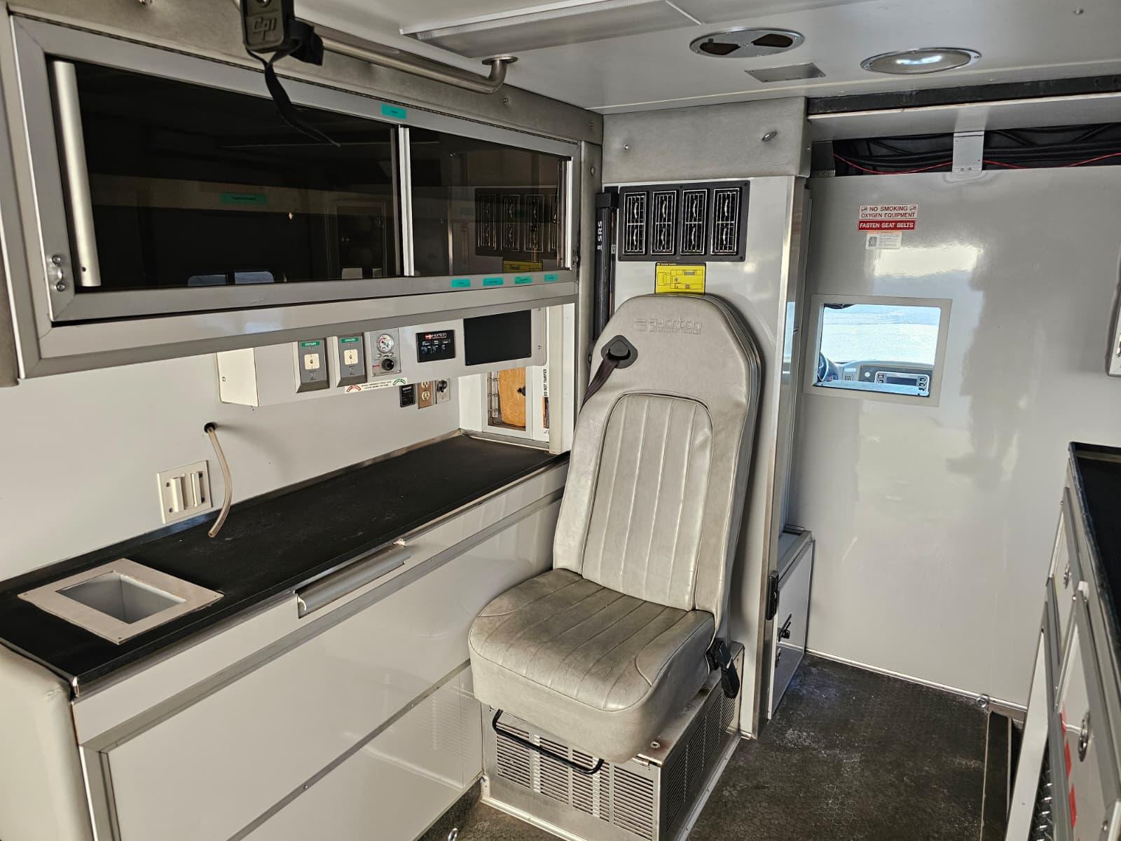 2016 Horton International Type I Ambulance - image 19
