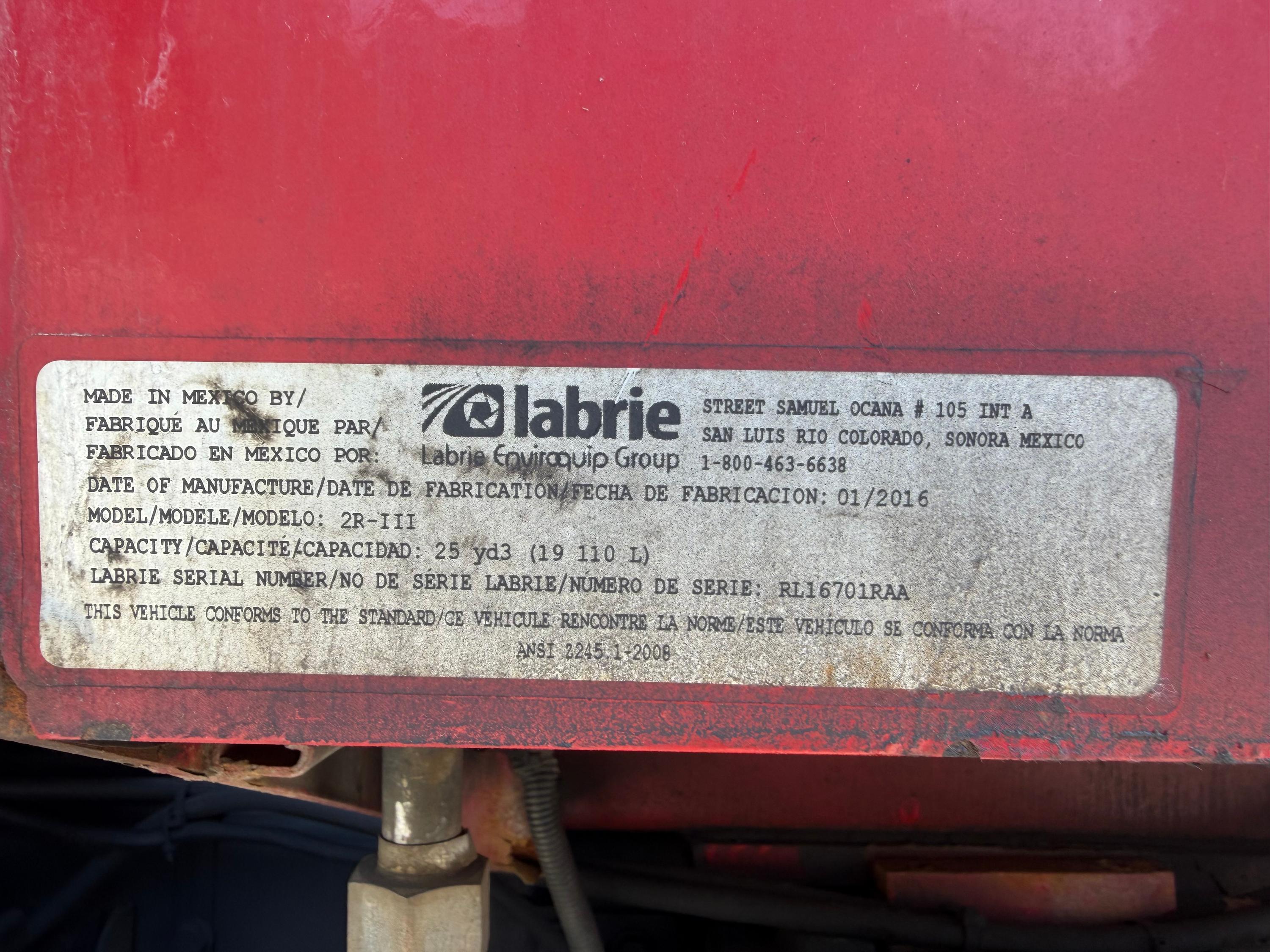 2016 International Labrie Rear Loader - image 3