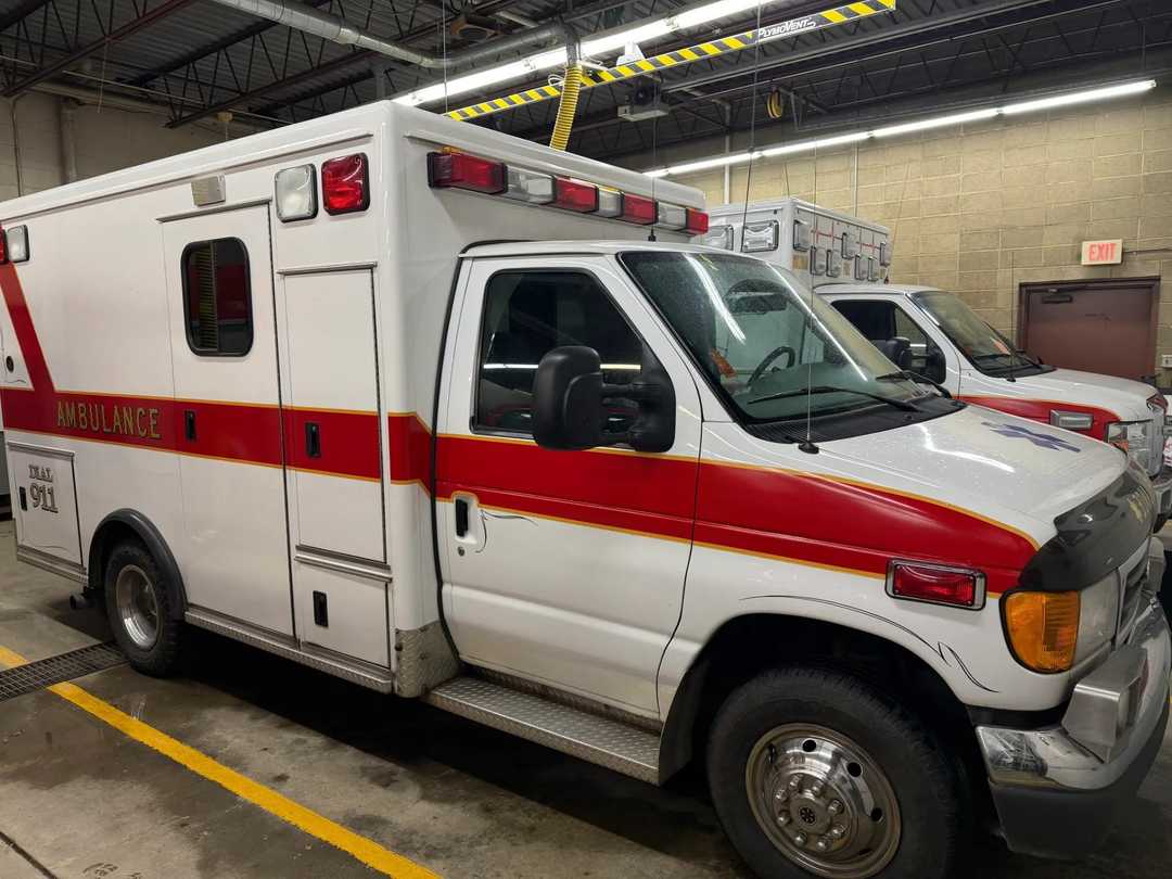 2006 McCoy Miller Ford Type III Ambulance