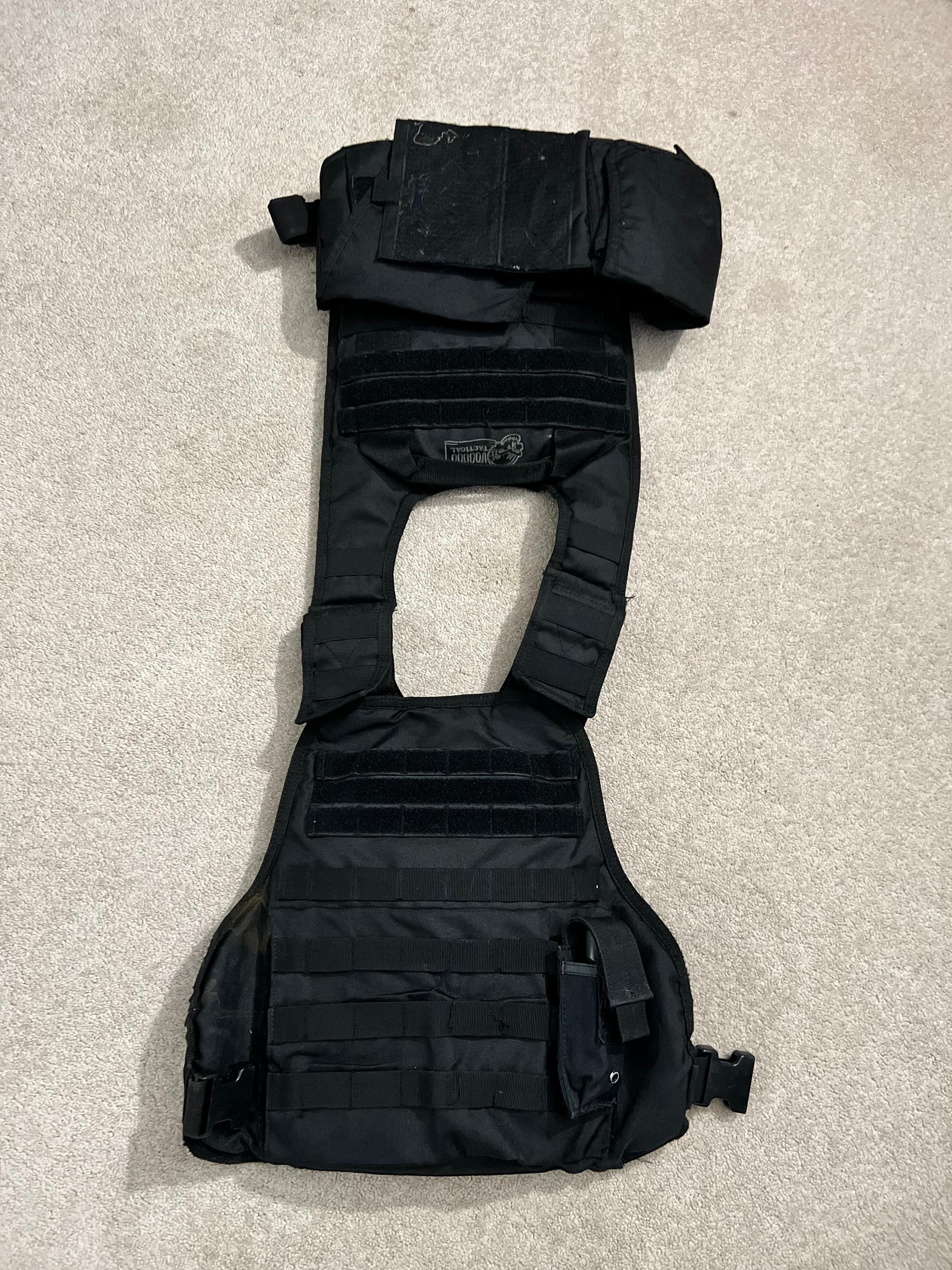 Tactical Vest (with plates) - image 1