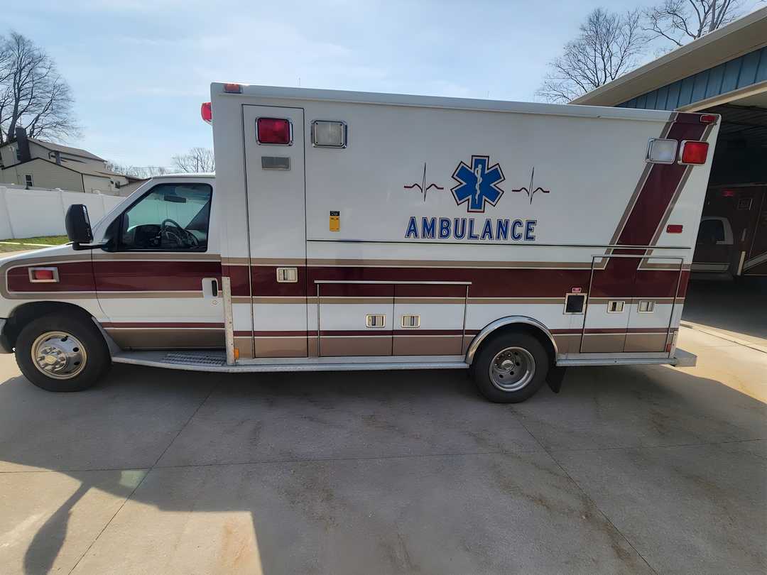 1997 Ford e-450 Ambulance