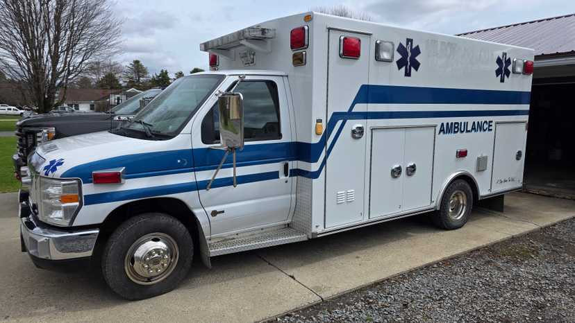 2008 Braun Ford Type III Ambulance