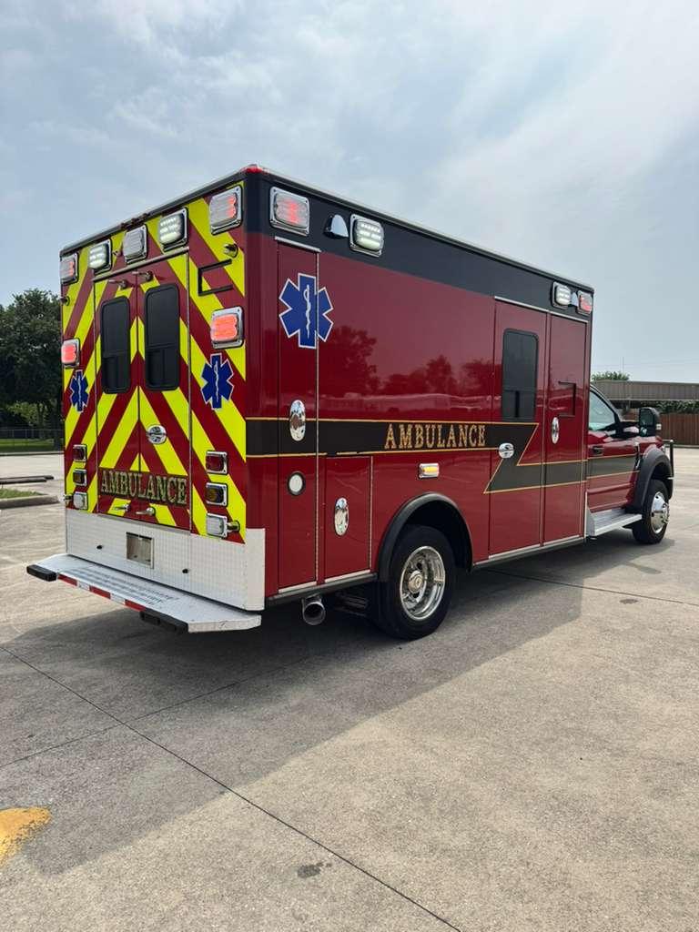 2020 Ford Type I Ambulance - image 4