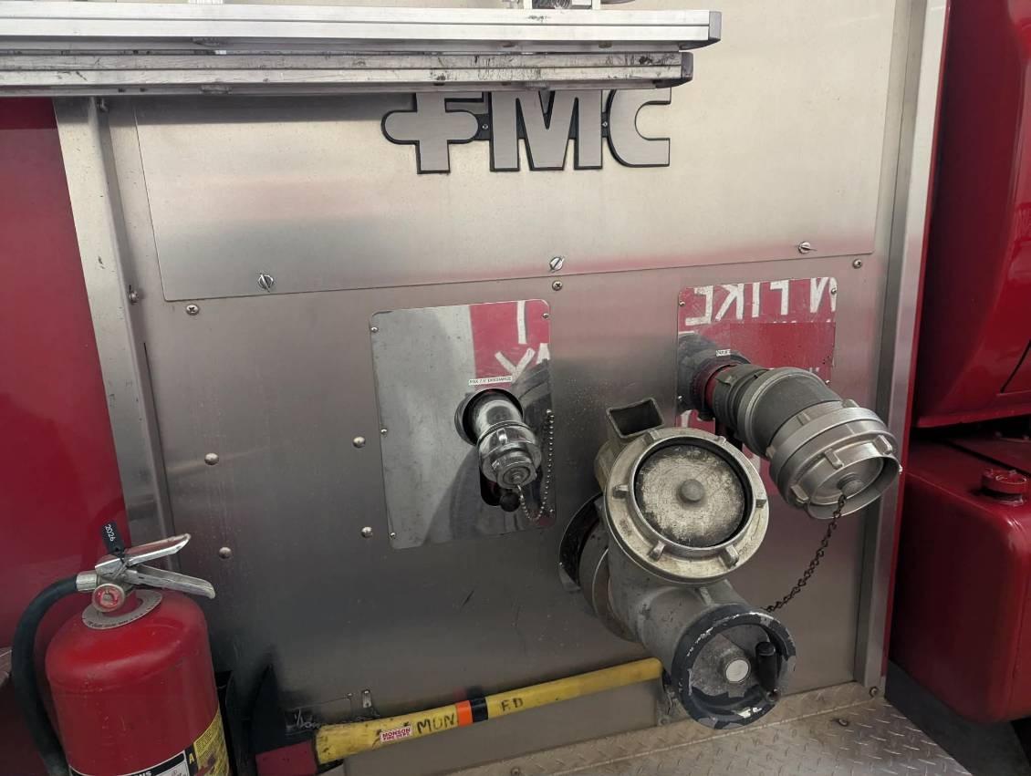 1990 FMC Pumper Tanker - image 11