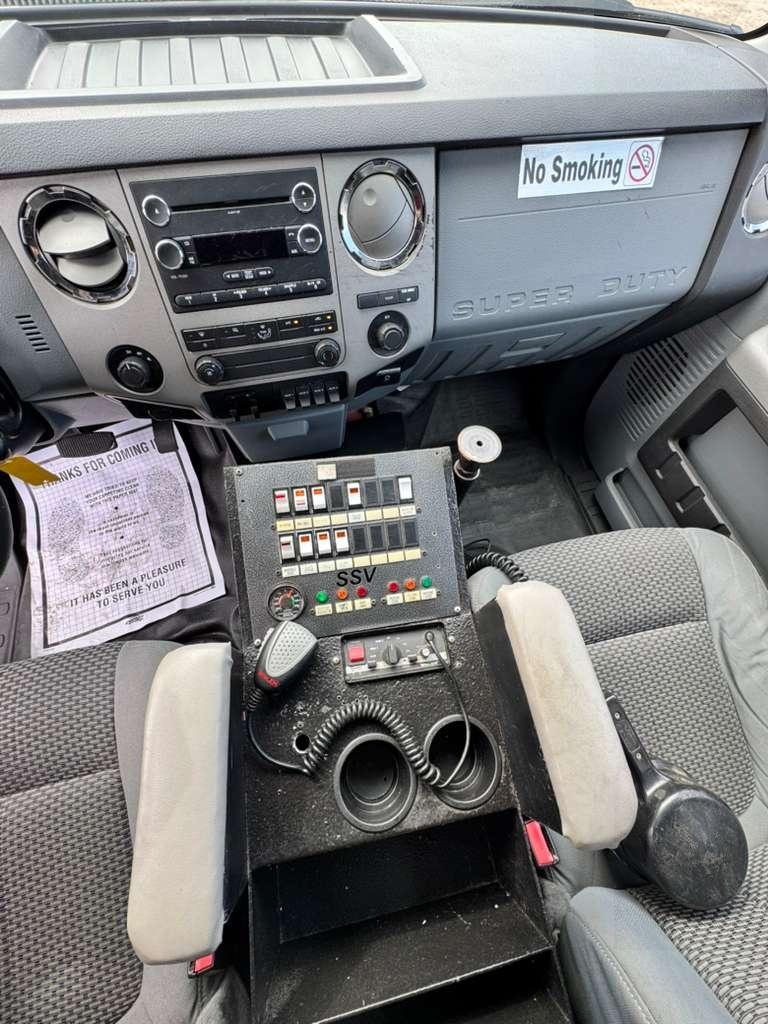 2014 REV Ford 4x4 Type I Ambulance - image 12