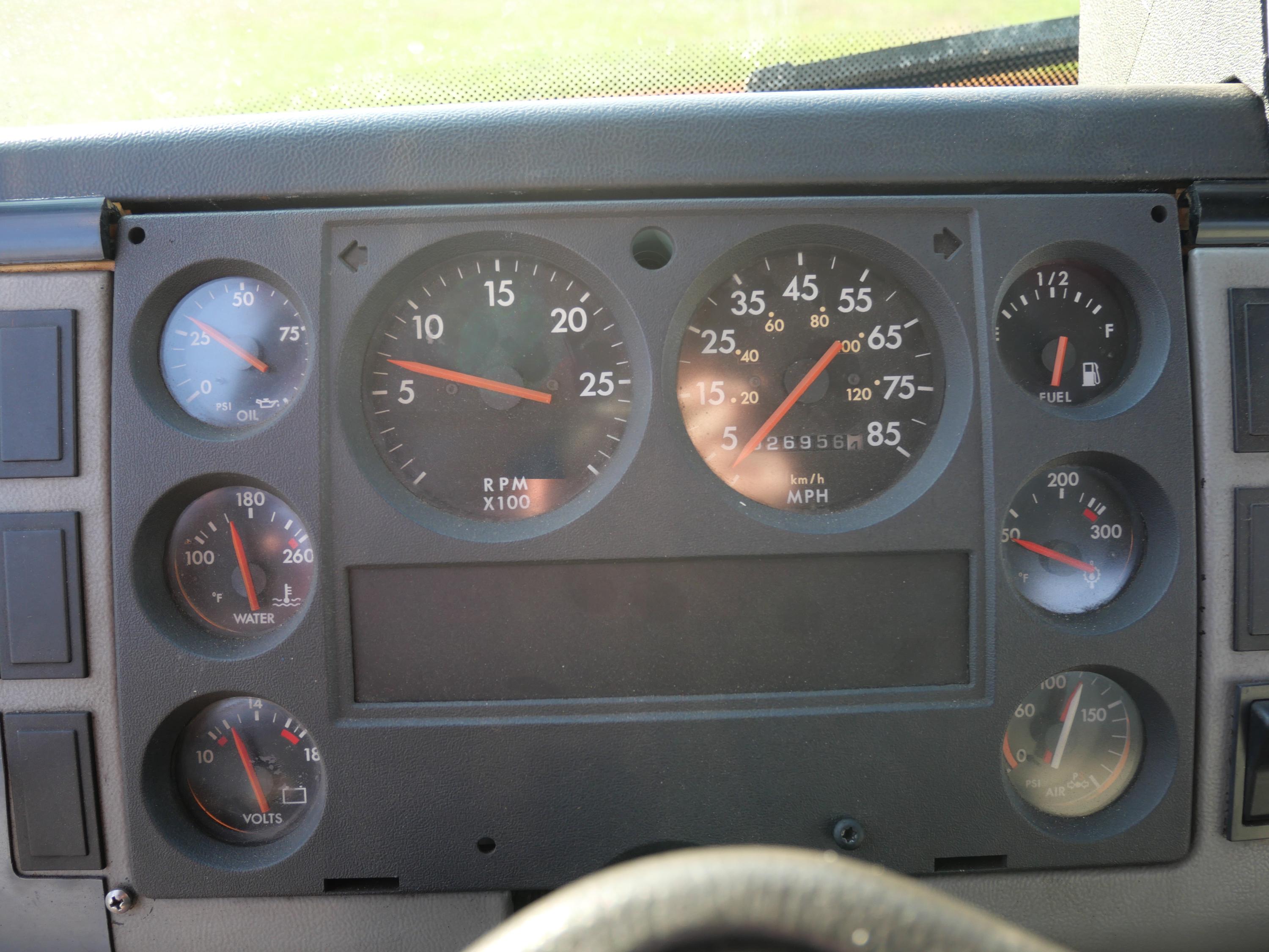 1997 Freightliner FL80 Pumper Tanker - image 22
