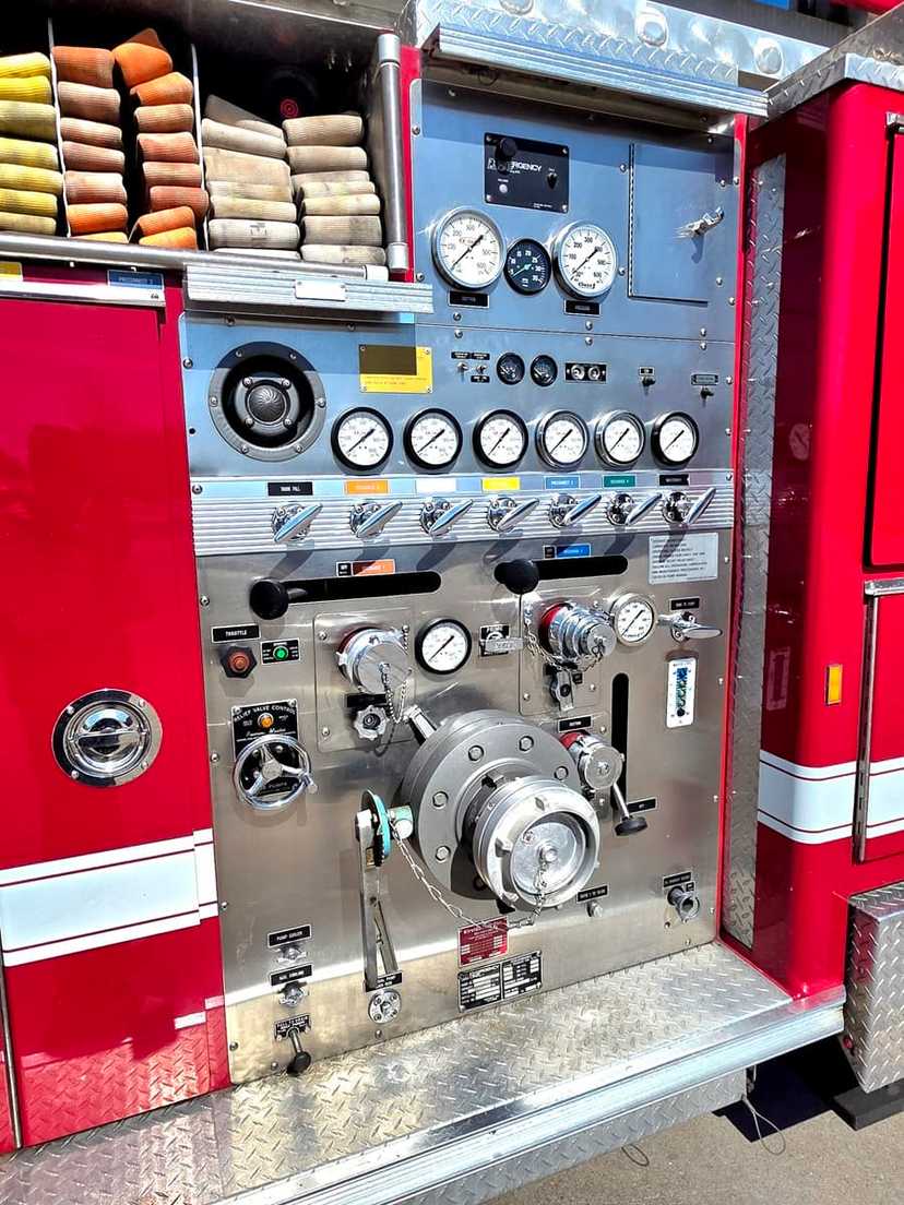 1990 E-One 95' Aerial — photo 6