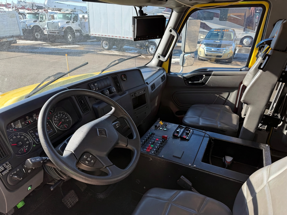 2020 Pierce International Pumper - image 22