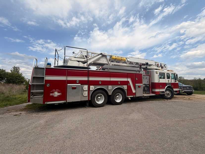 2000 American LaFrance Eagle 100' Aerial — photo 2