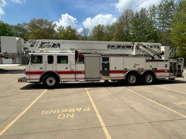 2001 Pierce Dash 100' Quint