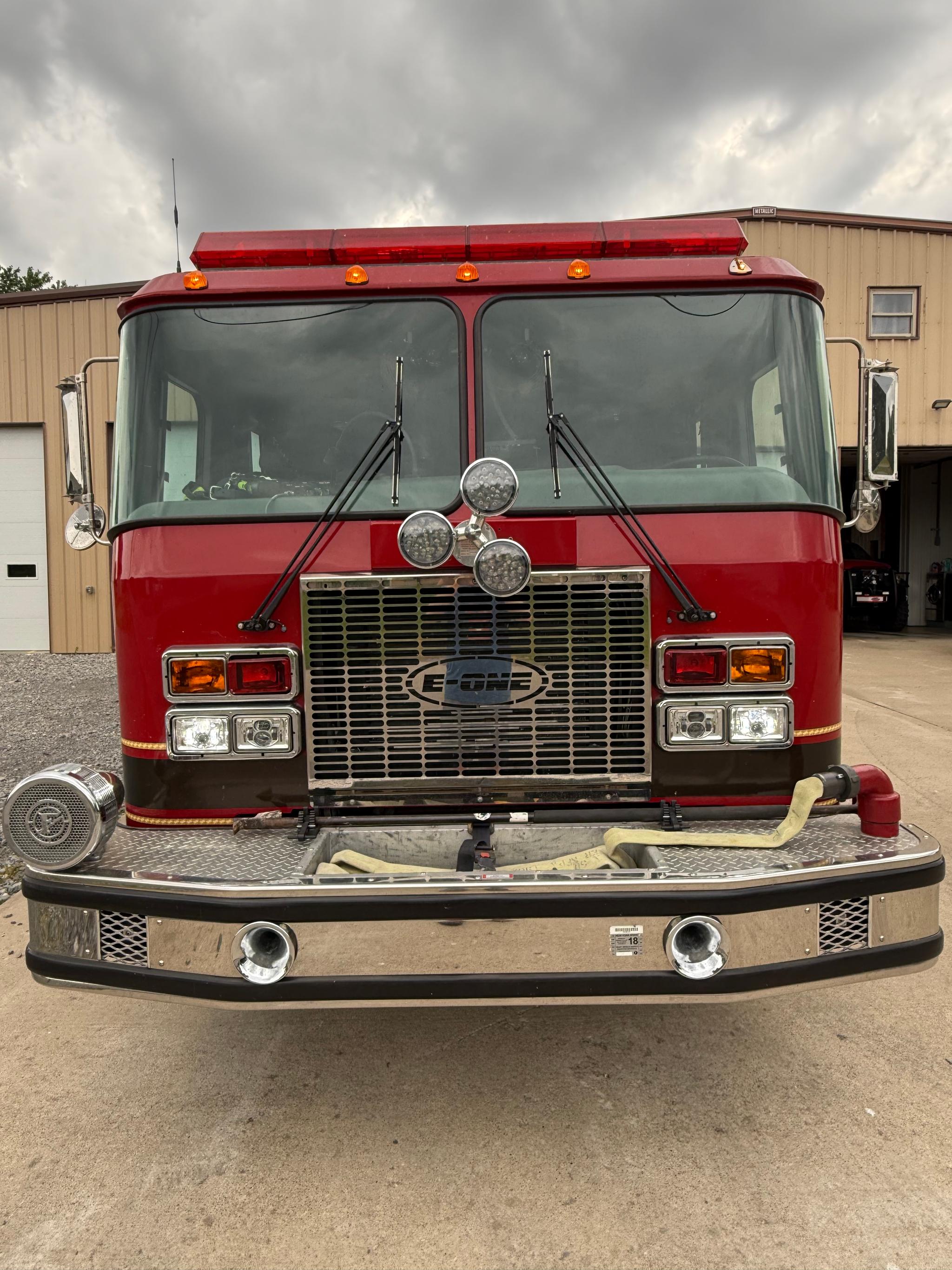 1997 E-One Telesquirt 50' Telesquirt - image 2