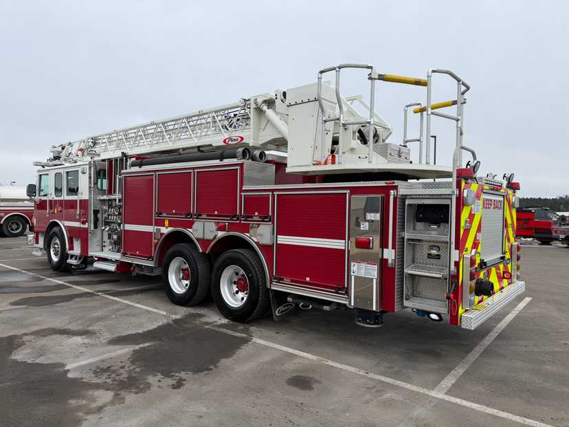 2018 Pierce ARROW XT 75' Aerial — photo 3