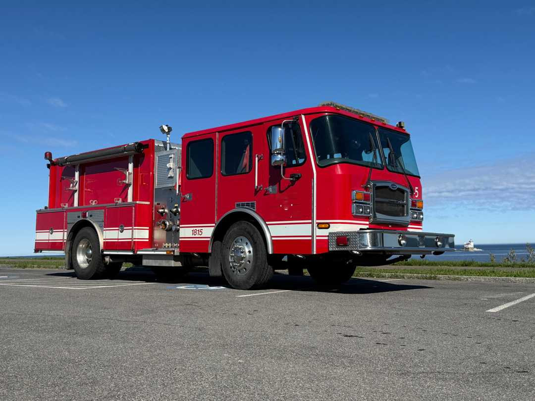 2009 E-One Typhoon Pumper