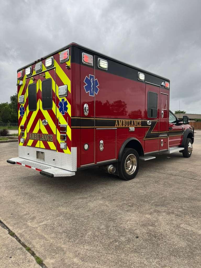 2019 Ford Type I Ambulance - image 5