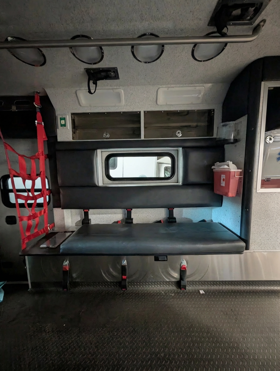 2016 Braun Chevrolet Type III Ambulance - image 6