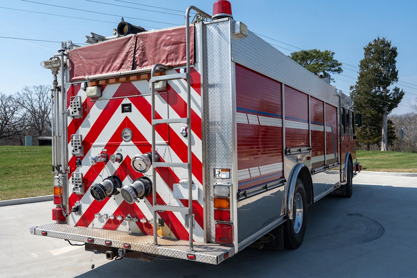 2005 Rosenbauer Spartan Rescue Pumper — photo 6
