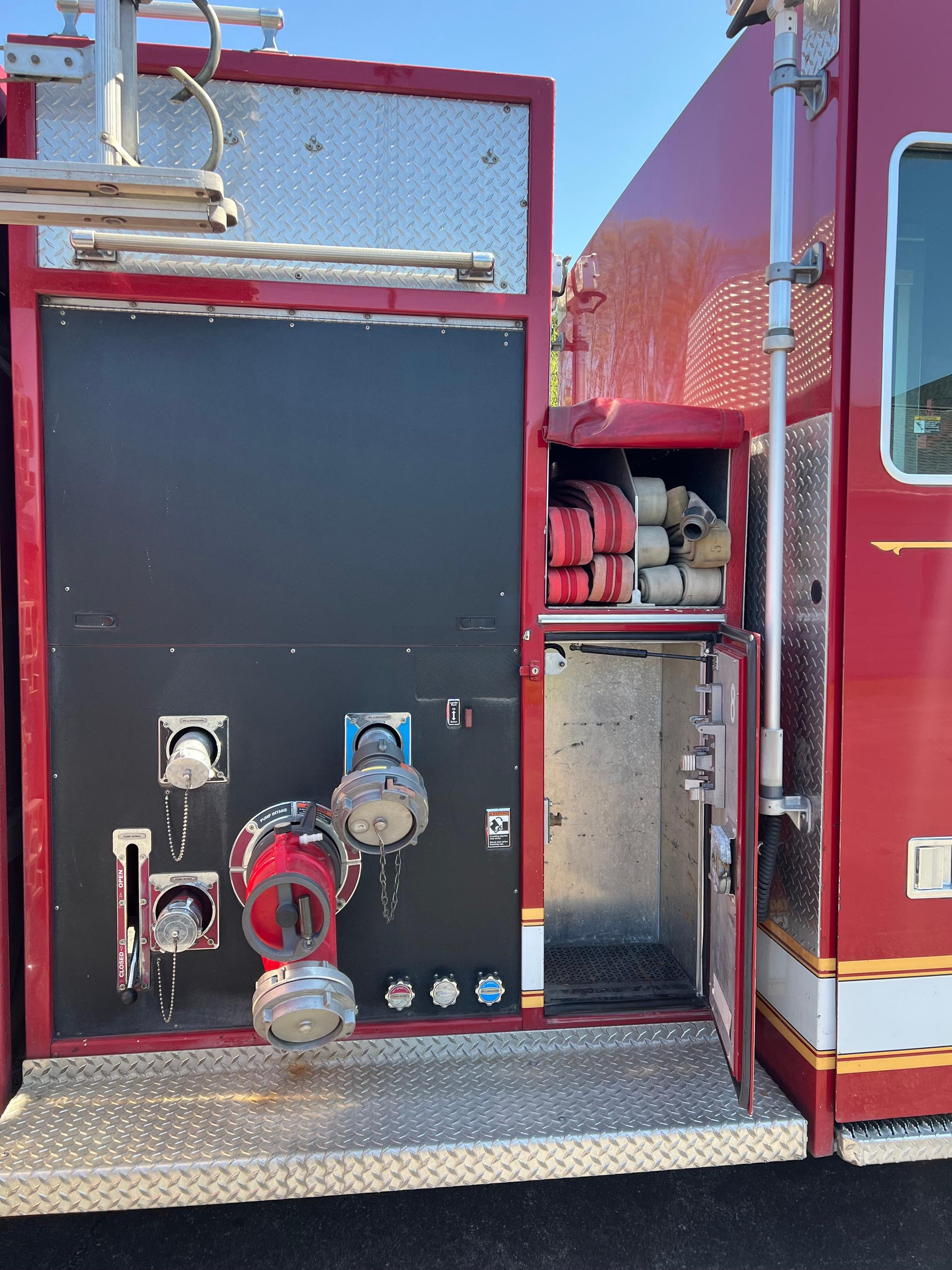 2008 Sutphen Monarch Pumper - image 4