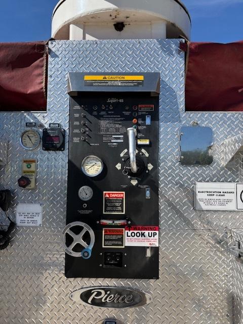 1998 Pierce Freightliner 65' Aerial - image 24