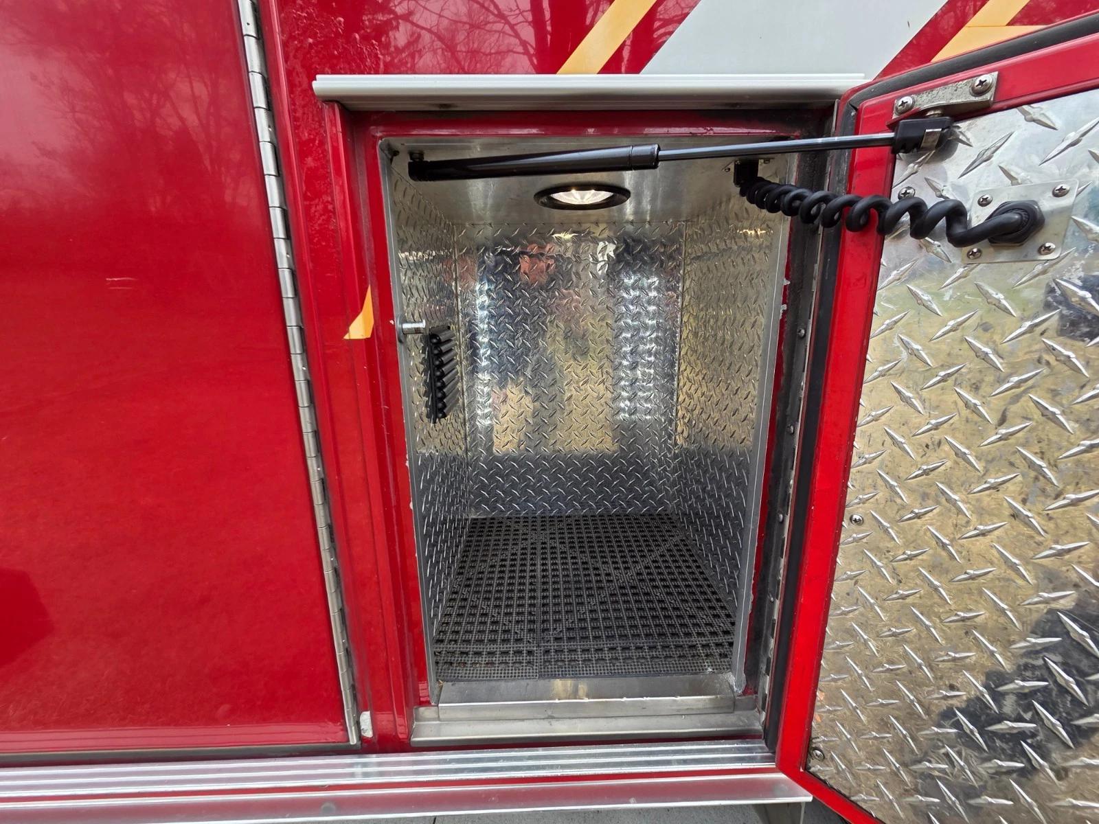 2016 PL-Custom Freightliner Type I Ambulance - image 22
