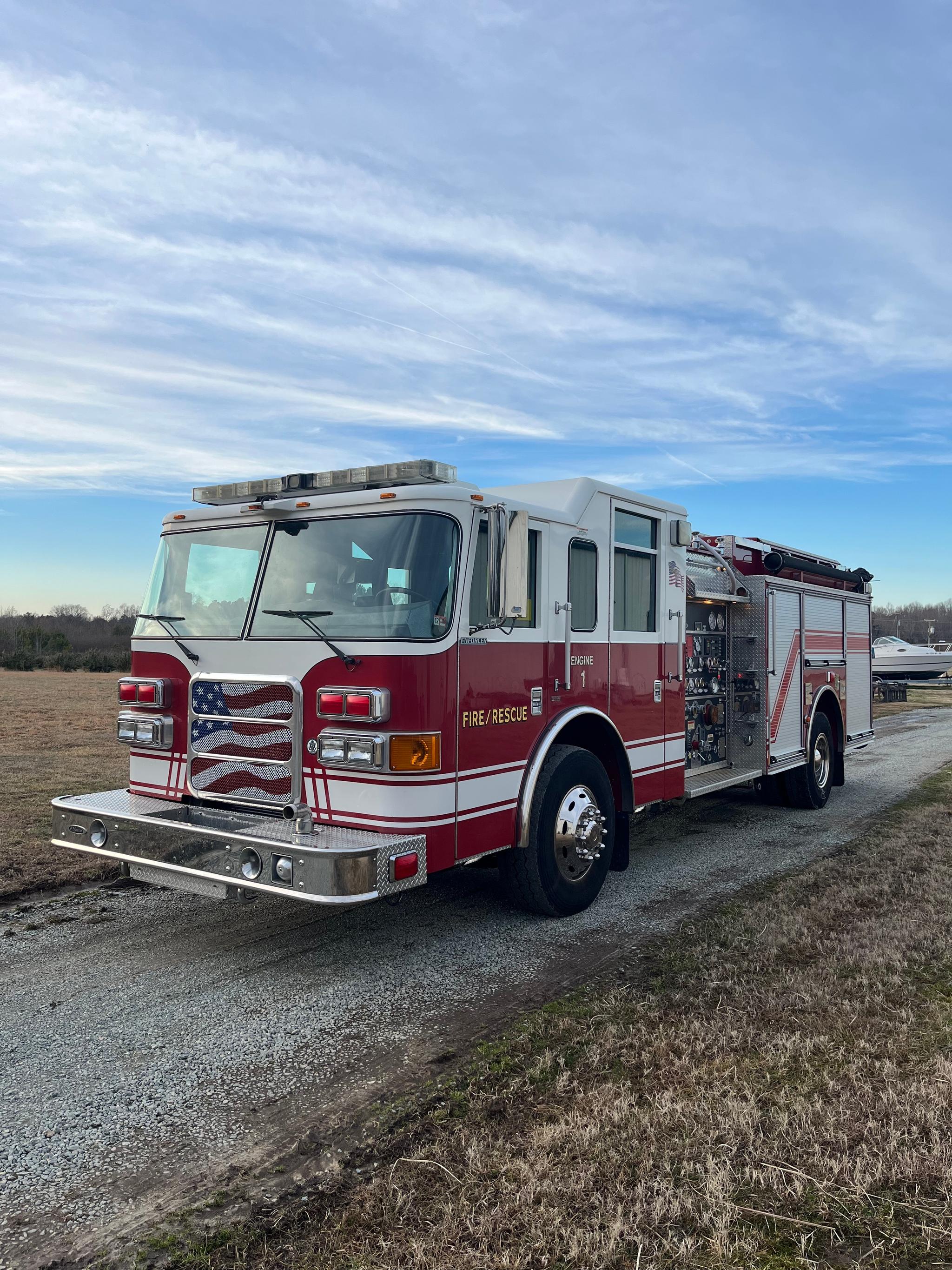 2005 Pierce Enforcer Pumper - image 1
