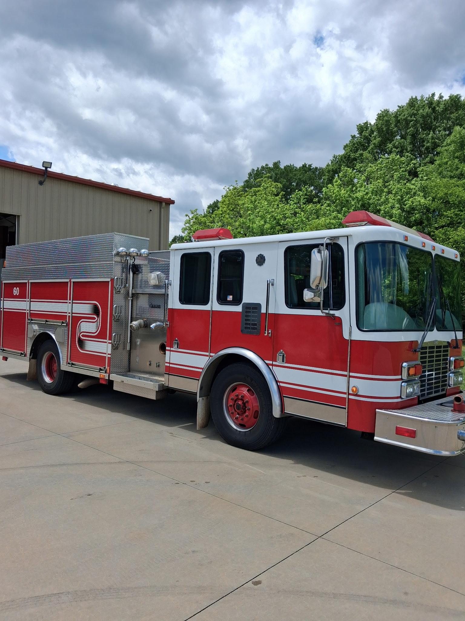 2001 Central States HME Pumper - image 1
