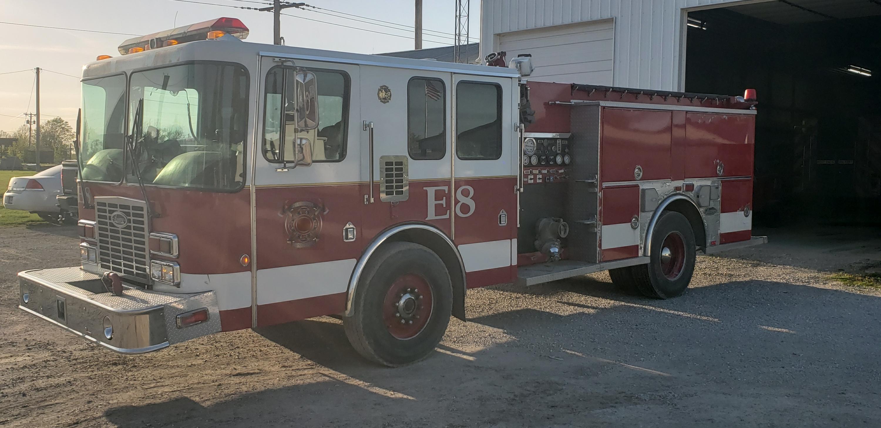 1994 Luverne 10671 Pumper - image 2