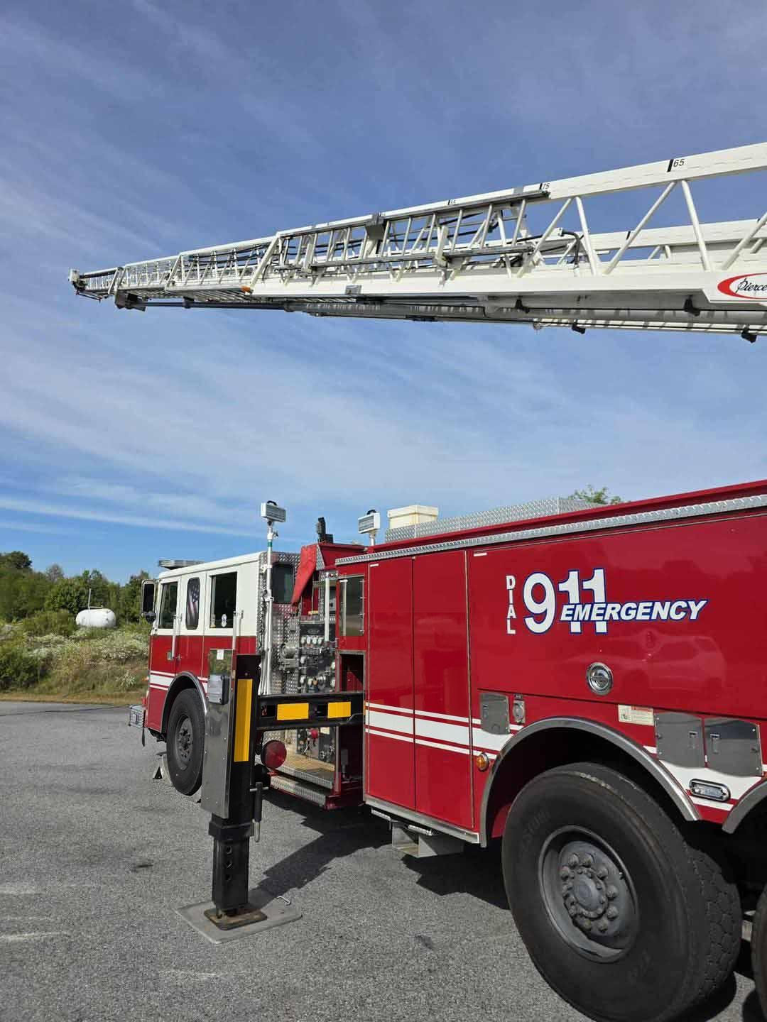 1999 Pierce Dash 105' Quint - image 6