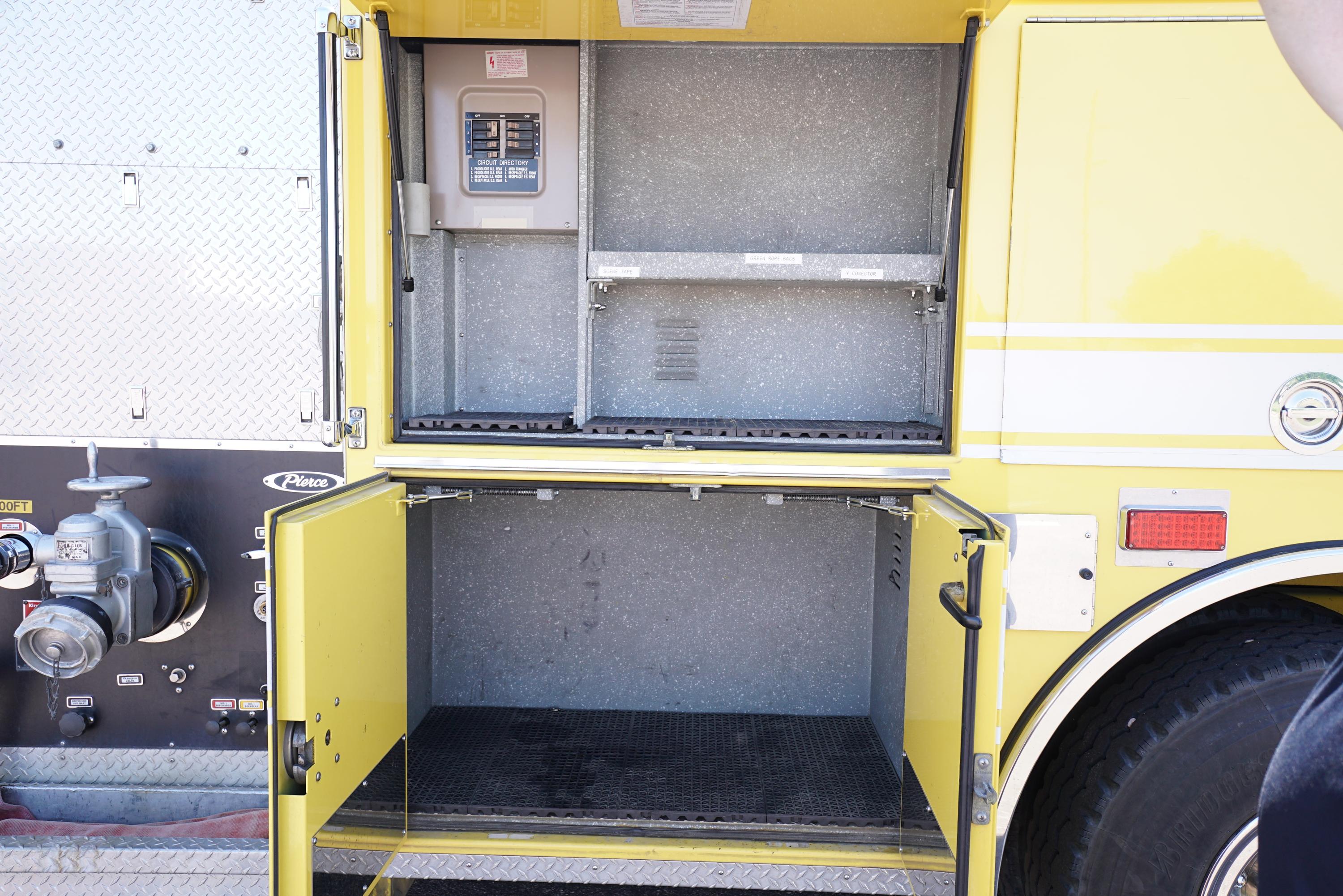 1995 Pierce Saber Pumper - image 74